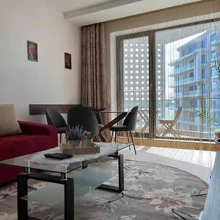 Lake On Apartment *